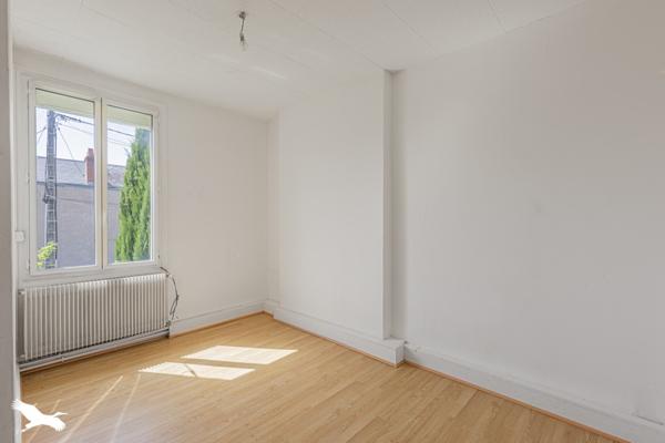 Maison à vendre 184 939 € Saint-Pierre-des-Corps 3 p 48 m² DPE F