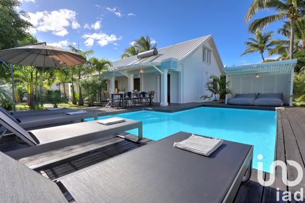 Maison à vendre 8 pièces 196 m² L'Étang-Salé