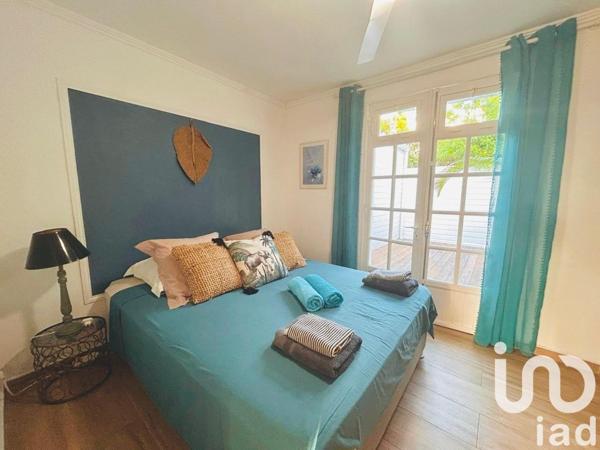 Maison à vendre 8 pièces 196 m² L'Étang-Salé