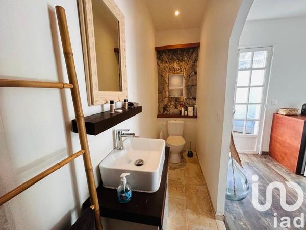 Maison à vendre 8 pièces 196 m² L'Étang-Salé