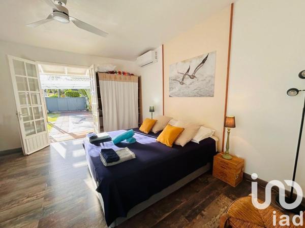 Maison à vendre 8 pièces 196 m² L'Étang-Salé