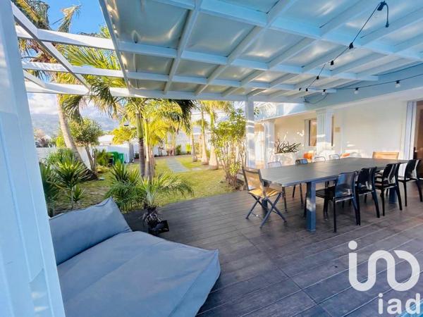 Maison à vendre 8 pièces 196 m² L'Étang-Salé