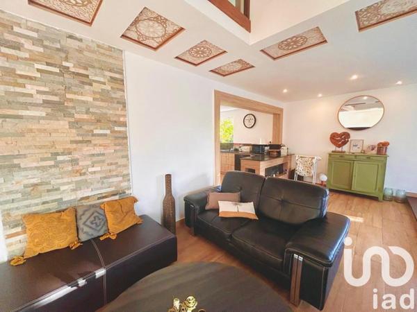 Maison à vendre 8 pièces 196 m² L'Étang-Salé