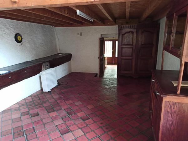 Immobilier Billom (63160) – Maison de village 84m2 – 58 000 €