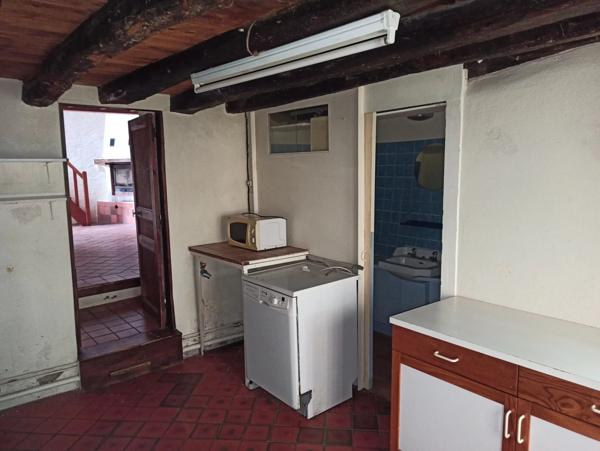 Immobilier Billom (63160) – Maison de village 84m2 – 58 000 €