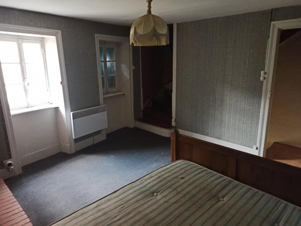 Immobilier Billom (63160) – Maison de village 84m2 – 58 000 €