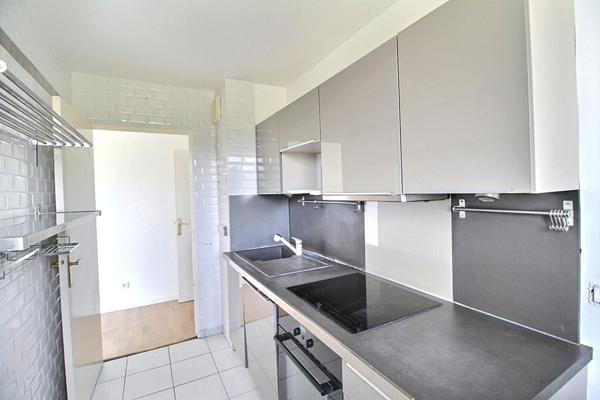 MASSY ATLANTIS Appartement Massy 4 pièce(s) 80.18 m2, terrasse et double parking en sous-sol