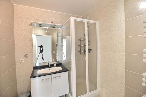 MASSY ATLANTIS Appartement Massy 4 pièce(s) 80.18 m2, terrasse et double parking en sous-sol