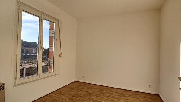 Location appartement près de CHAUNY - 2 pièce(s) - 31 m² - 405 €/mois