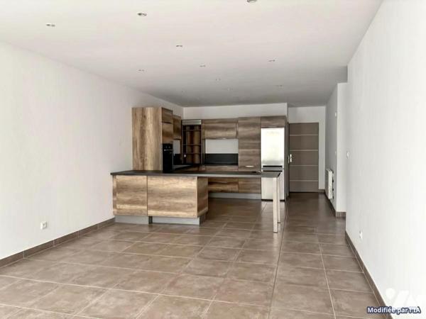 A VENDRE - APPARTEMENT - BELLEGARDE SUR VALSERINE (01200) - Hyper centre - 100 m2 - Cave et garage -