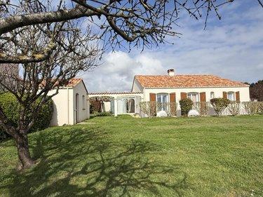 Maison à vendre à Saint-Vincent-sur-Jard en Vendée (85520), ref : 51066-2066