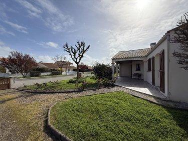 Maison à vendre à Saint-Vincent-sur-Jard en Vendée (85520), ref : 51066-2066