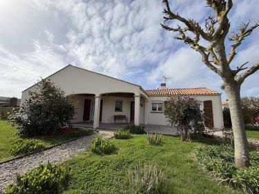 Maison à vendre à Saint-Vincent-sur-Jard en Vendée (85520), ref : 51066-2066