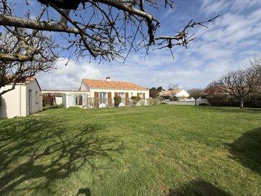 Maison à vendre à Saint-Vincent-sur-Jard en Vendée (85520), ref : 51066-2066