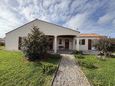 Maison à vendre à Saint-Vincent-sur-Jard en Vendée (85520), ref : 51066-2066