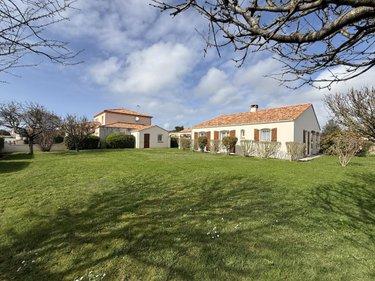 Maison à vendre à Saint-Vincent-sur-Jard en Vendée (85520), ref : 51066-2066