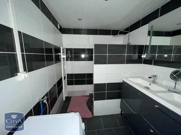 Appartement à louer 1 pièce 39.2m² Cambrai (59400)