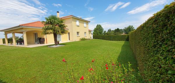 Maison coup de coeur à vendre à Vandeins - 4 chambres, grand terrain, calme assuré !