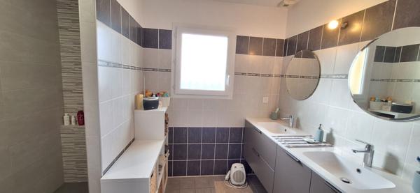 Maison coup de coeur à vendre à Vandeins - 4 chambres, grand terrain, calme assuré !