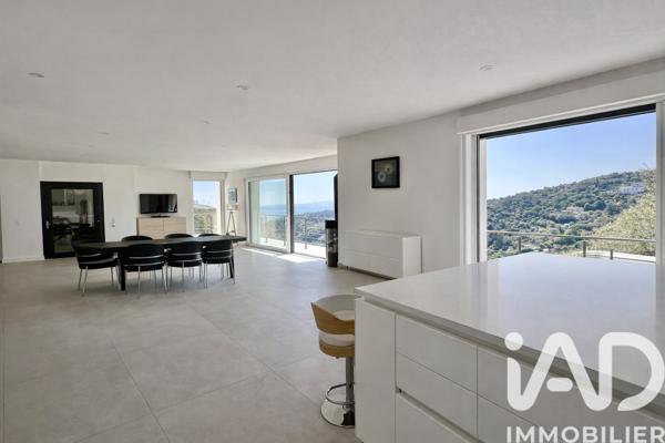 Maison à vendre 7 pièces 190 m² Roquebrune-sur-Argens