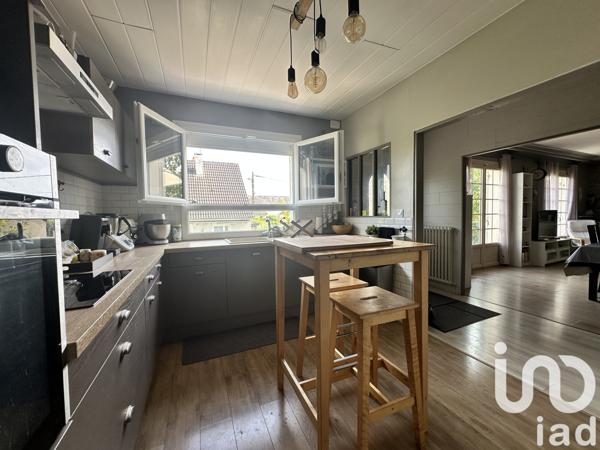 Maison à vendre 6 pièces 138 m² Notre-Dame-d'Oé