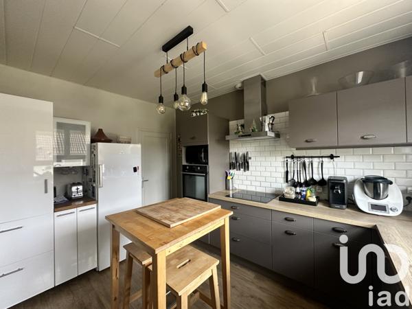 Maison à vendre 6 pièces 138 m² Notre-Dame-d'Oé