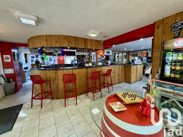 Immeuble à vendre 478 m² Chalais