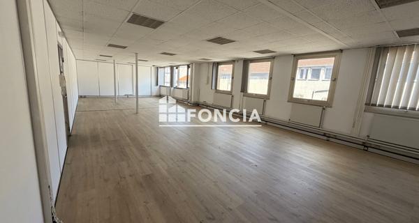 À vendre Local commercial 87.51 m² - Cachan 94230