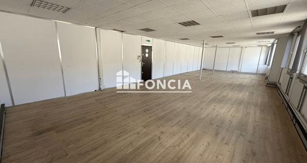 À vendre Local commercial 87.51 m² - Cachan 94230