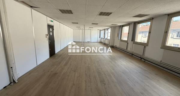 À vendre Local commercial 87.51 m² - Cachan 94230