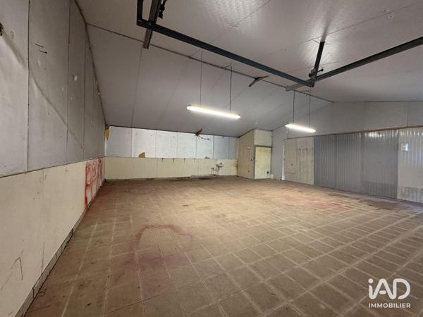 Location parking 100 m² Morisel