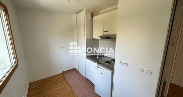 Location Studio 24.7 m² - Antony 92160