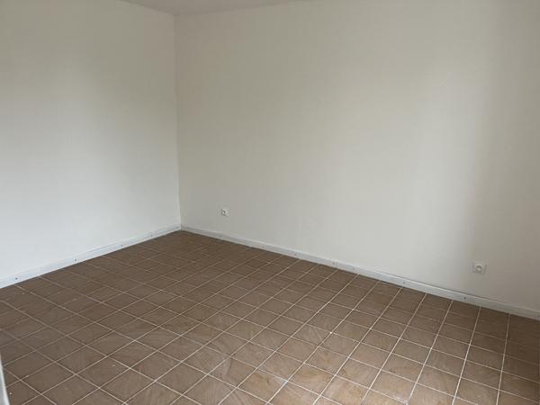 Maison à vendre 70 876 € Bazas 4 p 65 m² DPE C