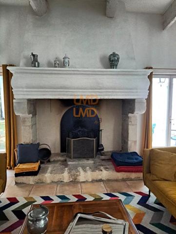 Demeure de charme au coeur de Sommières, Garage, jardinet, terrasse