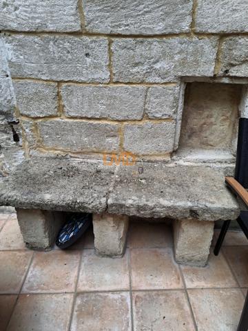 Demeure de charme au coeur de Sommières, Garage, jardinet, terrasse