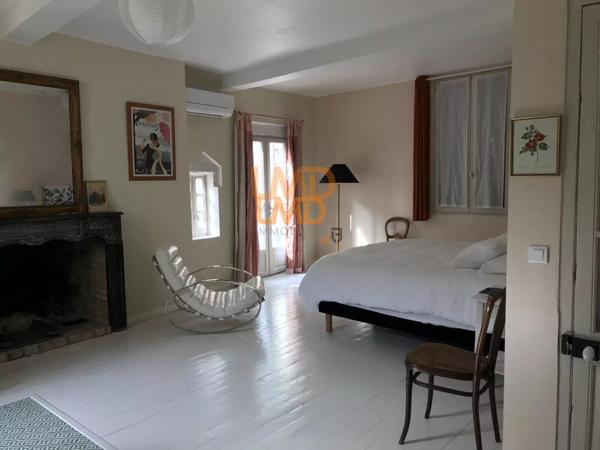 Demeure de charme au coeur de Sommières, Garage, jardinet, terrasse