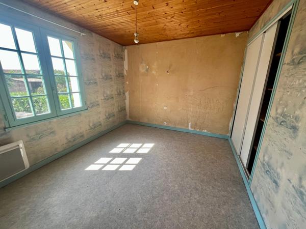 DOIX LES FONTAINES 85200 AGREABLE MAISON SEMI PLAIN PIED 3 CHAMBRES AVEC ANNEXES ET JARDIN 1500M² CLOS