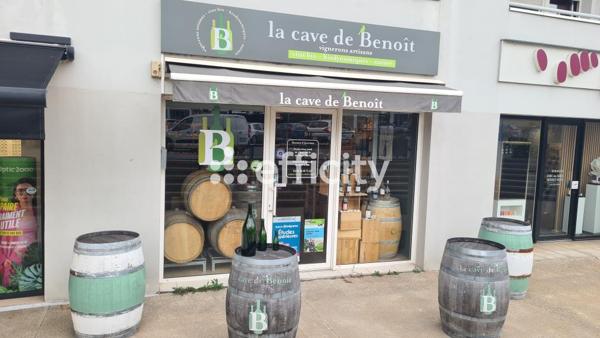 Fonds De Commerce
        
        - 100 m² 51 000 € *