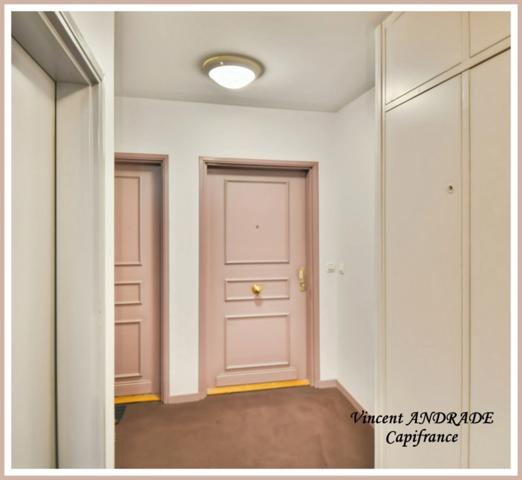 Appartement 2 pièces BRETIGNY SUR ORGE Dernier étage avec Mezzanine en duplex,2 balcons, parking