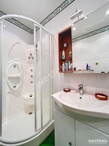 QUARTIER CATHÉDRALE, Appartement de type 2 - DERNIER ÉTAGE d'une charmante copropriété