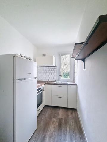 SAINT CYR SUR LOIRE - MAISONS BLANCHES - Studio de 35.05 m2 en rez de chaussée avec jardin privé