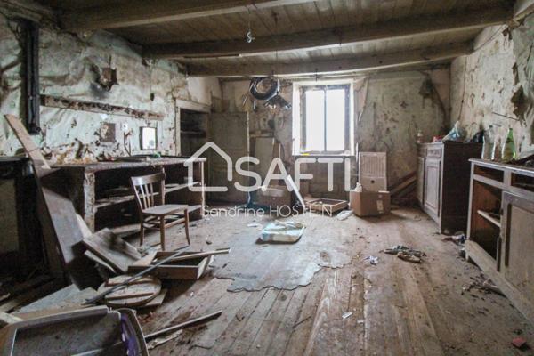 Ancien corps de ferme à rénover