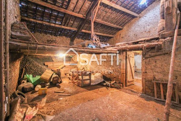 Ancien corps de ferme à rénover