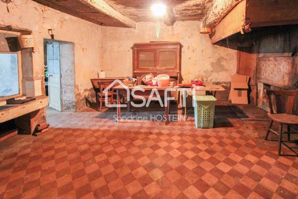 Ancien corps de ferme à rénover