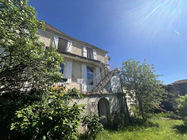 Maison à vendre |  Montmoreau-Saint-Cybard |  7 pièces | 175 m²