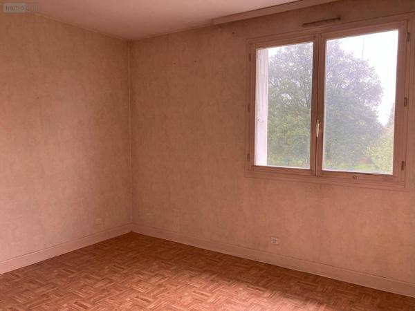 Maison individuelle à vendre à Yzeure dans l'Allier (03400), ref : 17727/2