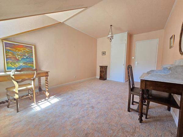 Maison 9 pièces 257 m2