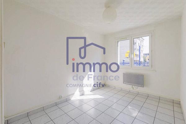 Appartement 4 pièces                                        - 38400 Saint-Martin-d'Hères Réf : 21755