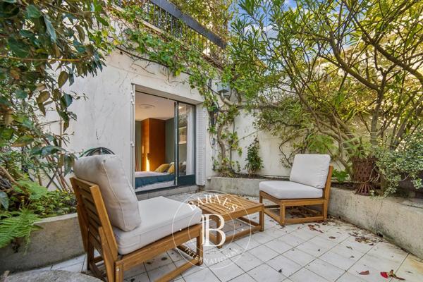 Paris 16ème, Appartement 1 Chambre -  69 m² à vendre
