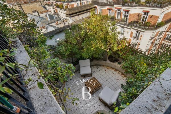 Paris 16ème, Appartement 1 Chambre -  69 m² à vendre